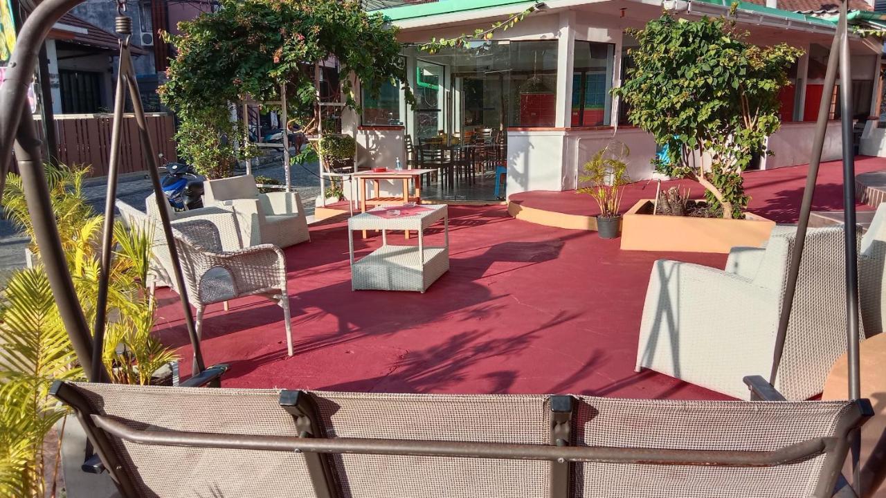 La Capannina Hotel Patong Exteriör bild