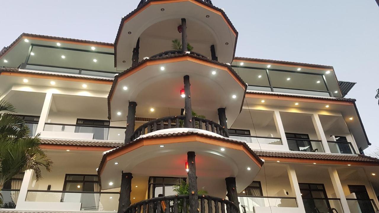 La Capannina Hotel Patong Exteriör bild