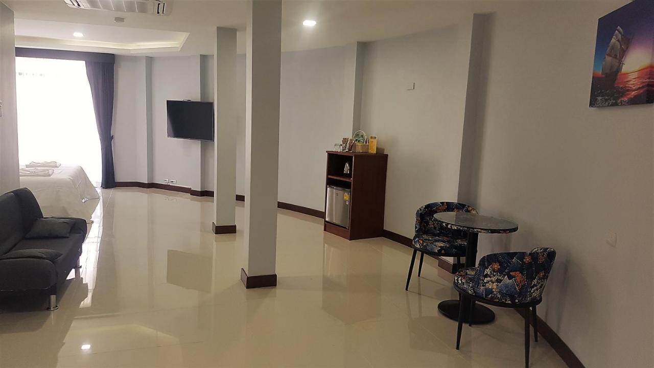 La Capannina Hotel Patong Exteriör bild